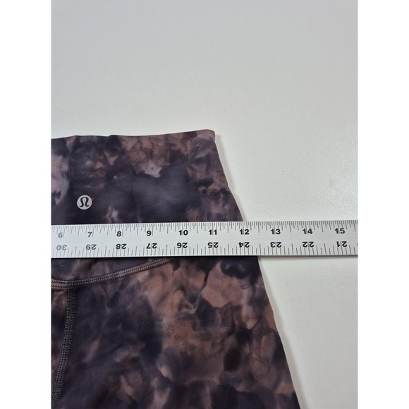 Lululemon Align High-Rise Shorts Purple Tie Dye Size 4 - Picture 4 of 8